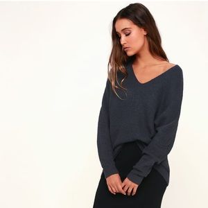 GAP Rounded VNeck Sweater loose fit  Navy sz M